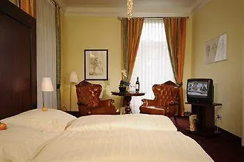 Hotel Kaiserhof 3*
